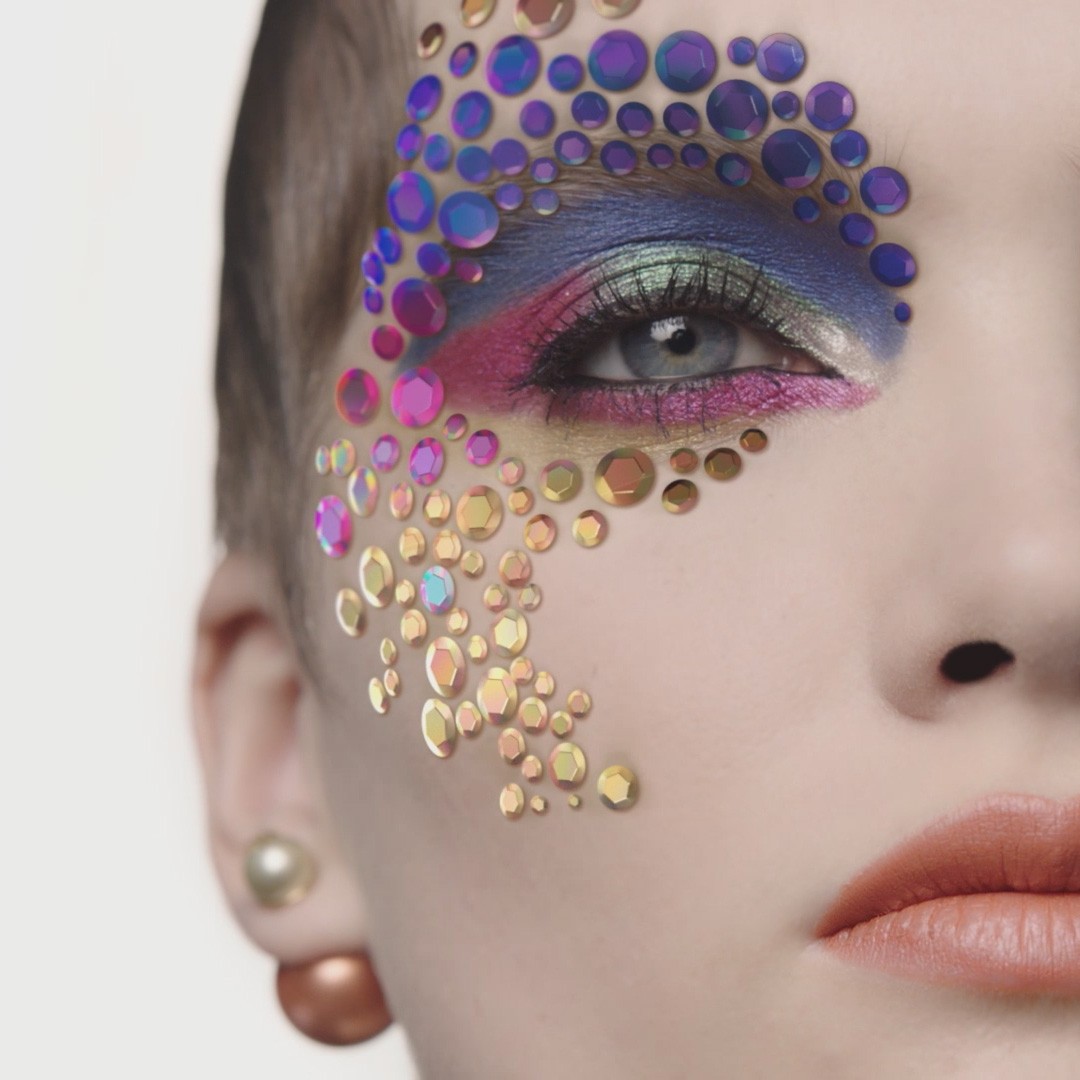 Dior AR Makeup Holiday Look 2020 - Peter Philips x Inès Alpha